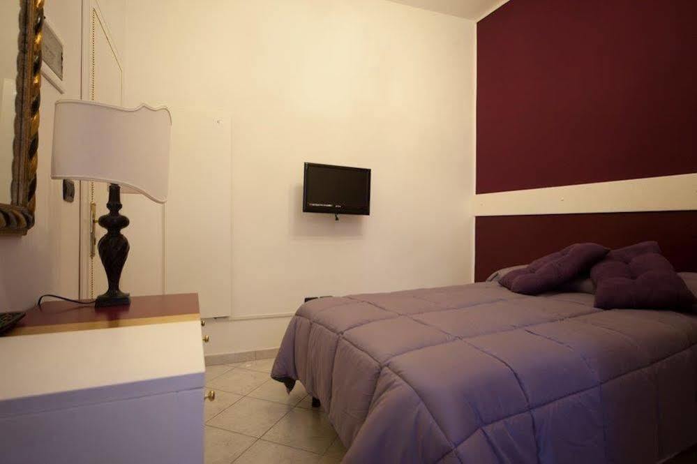 Hotel Due Spade Fidenza Exterior foto
